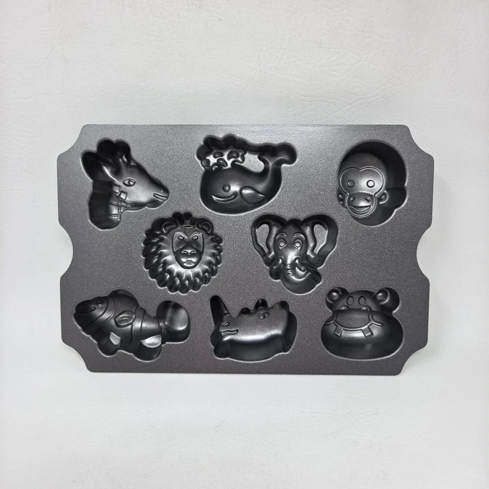 Nordic Ware Zoo Friends Cupcake Whale Lion Monkey Zebra Rhino Elephant Baking